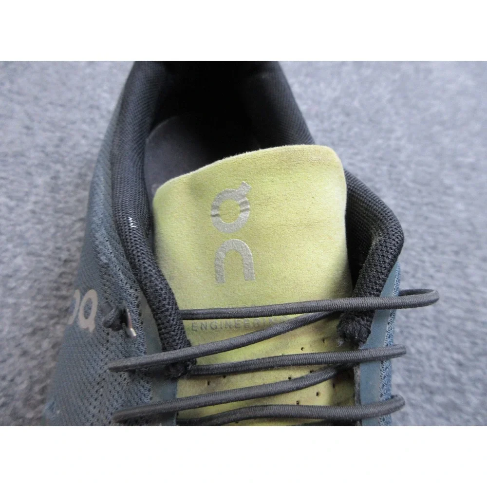 On Cloud Shoes Mens Size 11 Running Athletic Lightweight Sneakers EU45